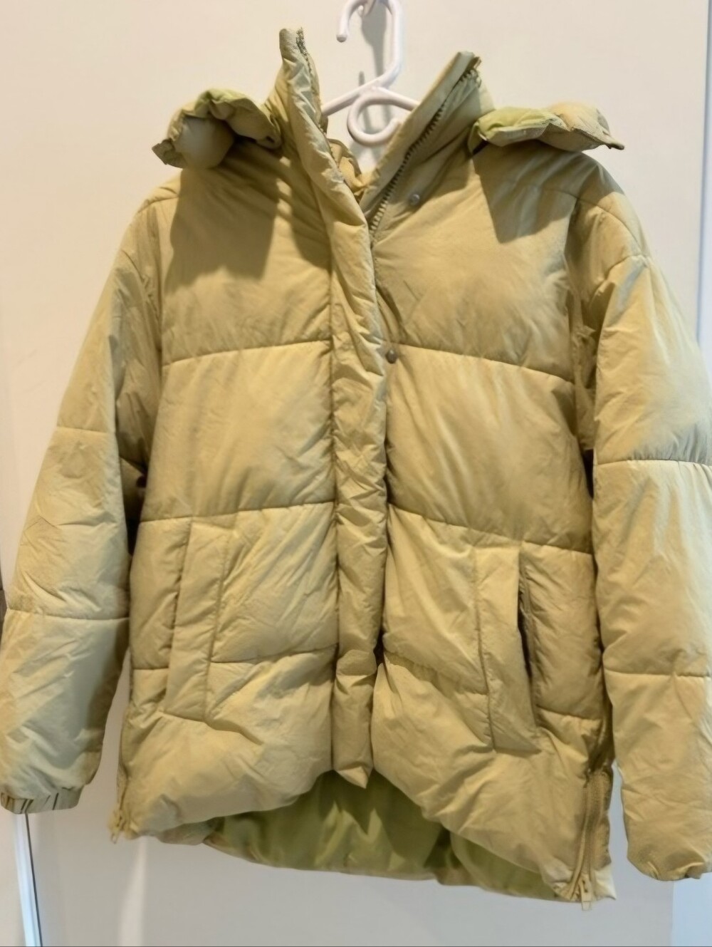 Zara Women's Puffer Pale Green  Puffer Jacket with Hood Sz M